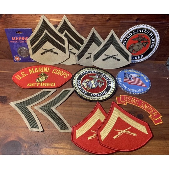 US Marine Corps Patch Set Vintage Lot of USMC Patches,  Decal and Medallion - Picture 1 of 9